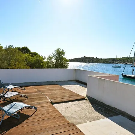 Isolated House Cove Dragisina, Kornati - 25544