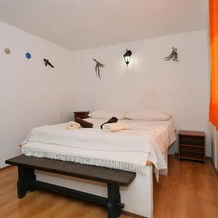 Isolated House Cove Dragisina, Kornati - 25544 בית נופש מורטר